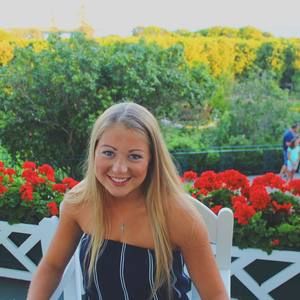 Meet your Posher, Celena